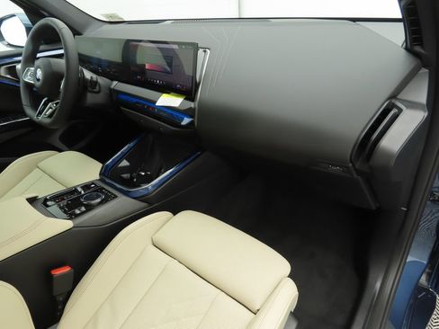 Used 2026 BMW X3 xDrive30i w/ Premium Package AWD/4WD image 18
