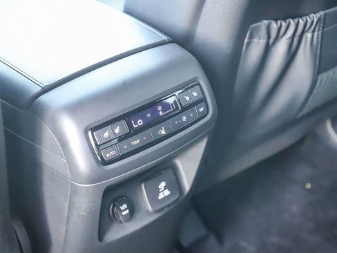 Used 2024 Hyundai Palisade Calligraphy AWD/4WD image 21