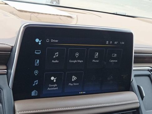 Used 2024 Chevrolet Suburban High Country w/ Advanced Technology Package AWD/4WD image 27