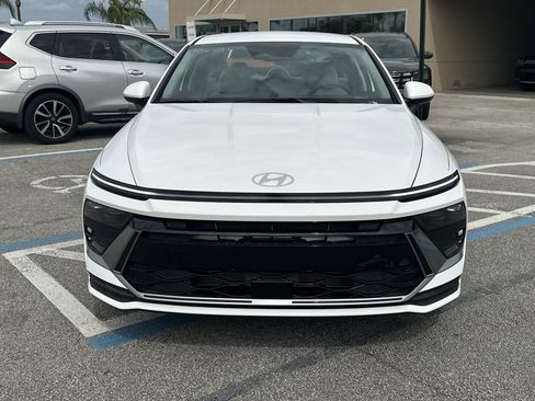 New 2026 Hyundai Sonata SE FWD image 3