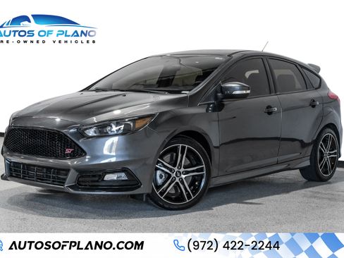 Used 2015 Ford Focus ST w/ Equipment Group 401A image 1