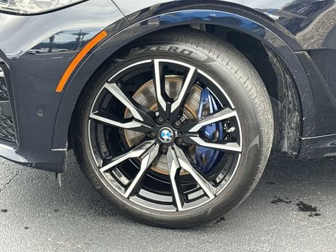 Used 2022 BMW X7 xDrive40i w/ M Sport Package AWD/4WD image 42