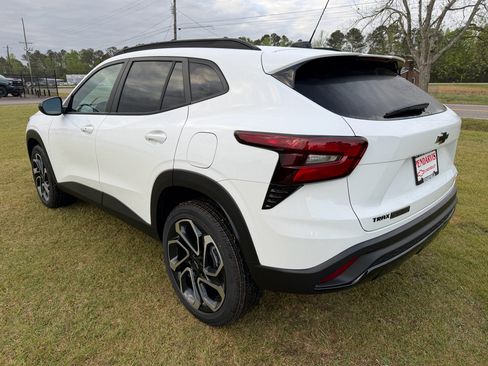New 2026 Chevrolet Trax RS image 32