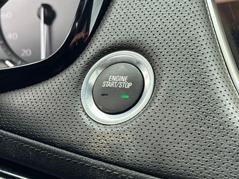 Certified 2024 Cadillac XT6 Luxury image 6