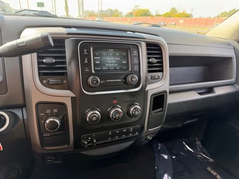 Used 2016 RAM 3500 Tradesman w/ Chrome Appearance Group image 21
