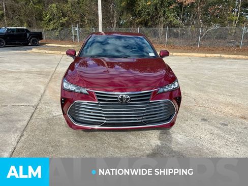 Used 2022 Toyota Avalon XLE image 3