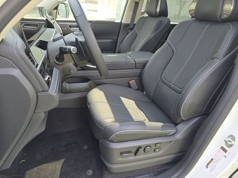 New 2025 INFINITI QX80 Sensory w/ Exterior Package image 33