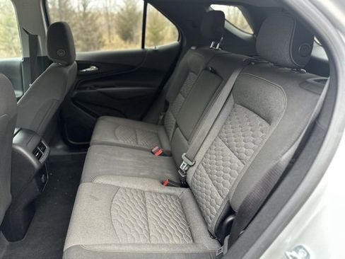 Used 2018 Chevrolet Equinox LT image 15