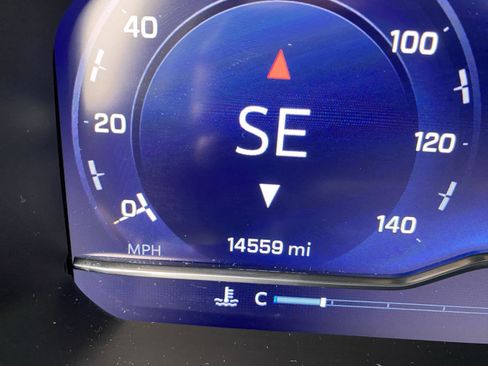 Used 2024 Chevrolet Silverado 1500 LT image 26