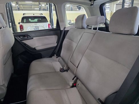 Used 2015 Subaru Forester 2.5i Premium AWD/4WD image 14