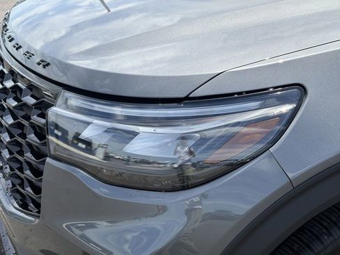 New 2026 Ford Explorer ST-Line RWD image 8
