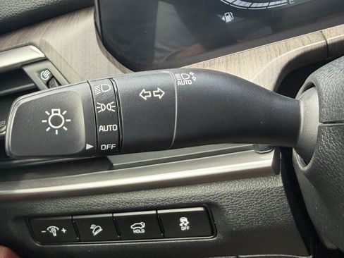 Certified 2024 Kia Telluride EX w/ EX Captain's Chair Package FWD image 26