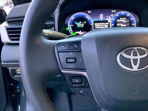 Used 2026 Toyota Camry XSE FWD image 23