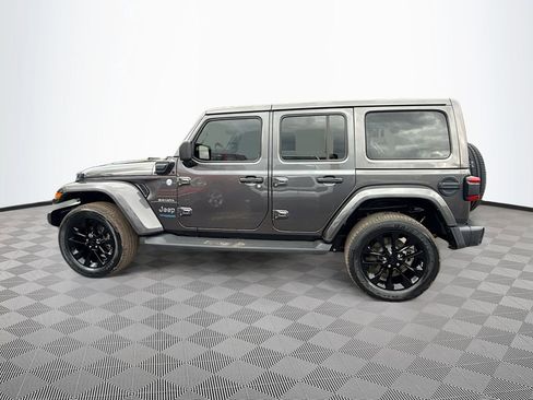 Used 2021 Jeep Wrangler Unlimited Sahara w/ Cold Weather Group AWD/4WD image 9