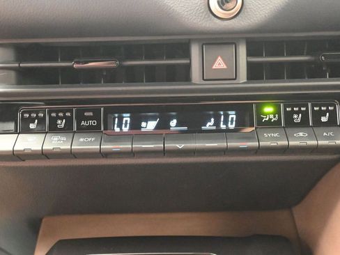 Certified 2024 Toyota Crown AWD/4WD image 24