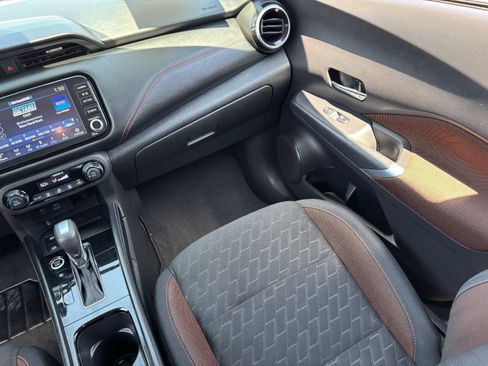 Certified 2024 Nissan Kicks SR FWD image 17