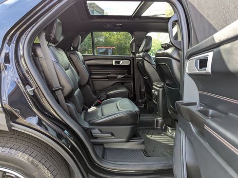 Used 2020 Ford Explorer ST AWD/4WD image 35