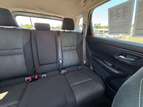 Used 2025 Nissan Rogue SV FWD image 39