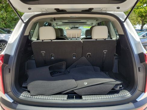 Used 2022 Kia Telluride S FWD image 8