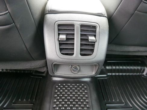 Used 2018 Ford Taurus SEL w/ Equipment Group 201A image 14