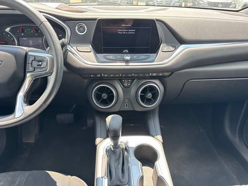 Used 2021 Chevrolet Blazer LT FWD image 20