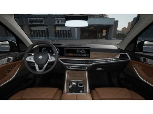 New 2026 BMW X7 xDrive40i image 10