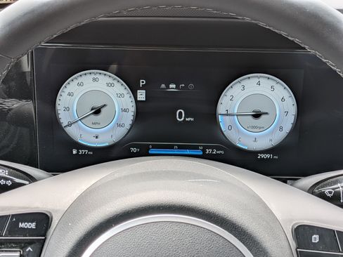 Used 2025 Hyundai Elantra SEL FWD image 20