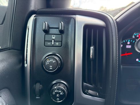 Used 2018 GMC Sierra 1500 SLT image 36