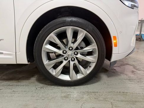 Certified 2022 Buick Envision Avenir w/ Technology Package II image 31