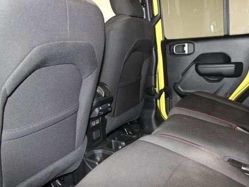 Used 2023 Jeep Gladiator Rubicon AWD/4WD image 22