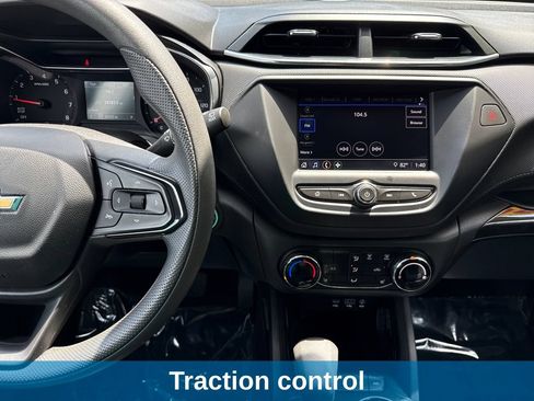 Used 2022 Chevrolet TrailBlazer LT AWD/4WD image 19