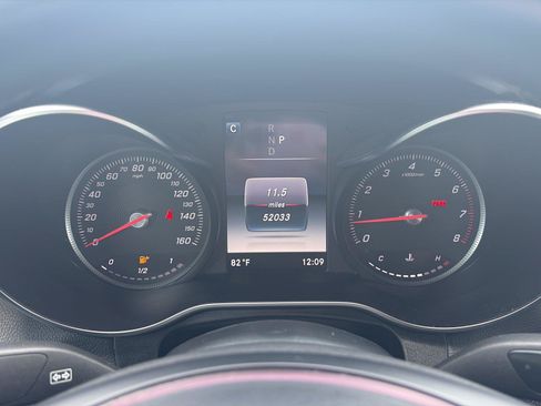 Used 2019 Mercedes-Benz GLC 300 4MATIC Coupe w/ Multimedia Package image 17