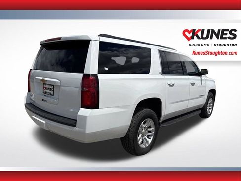 Used 2019 Chevrolet Suburban LT AWD/4WD image 12