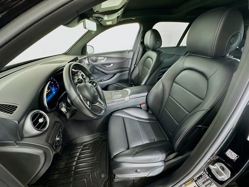 Used 2022 Mercedes-Benz GLC 300 4MATIC w/ Premium Package Lite image 13
