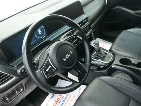 Used 2024 Kia Seltos EX AWD/4WD image 13