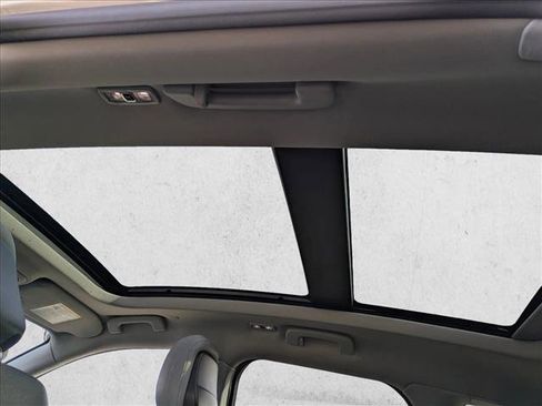 Used 2022 Lincoln Corsair Grand Touring w/ Elements Technology Bundle image 18