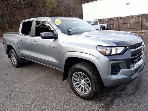Used 2024 Chevrolet Colorado LT w/ LT Convenience Package II image 10