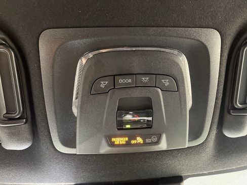 Certified 2026 Toyota Corolla SE w/ Carpet Mat Package (TMS) FWD image 29