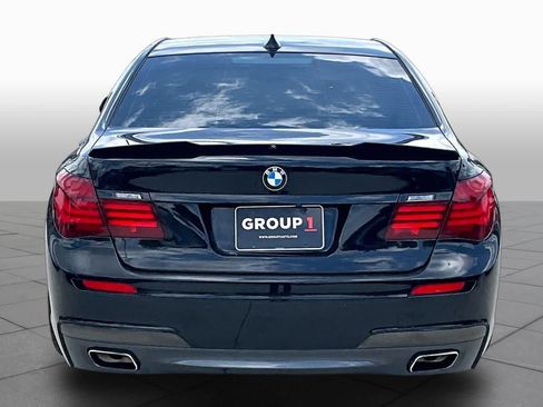Used 2013 BMW 740i RWD image 4