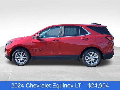 Certified 2024 Chevrolet Equinox LT w/ LPO, Floor Liner Package image 2
