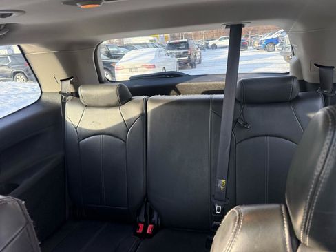 Used 2014 GMC Acadia SLT image 19