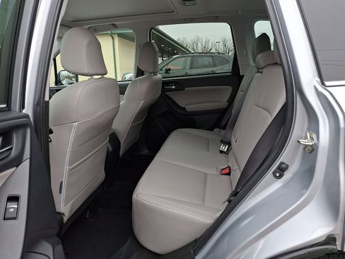 Used 2018 Subaru Forester 2.5i Limited w/ Popular Package #2 image 10