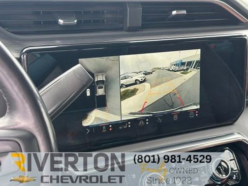 Used 2024 GMC Sierra 3500 Denali Ultimate AWD/4WD image 9