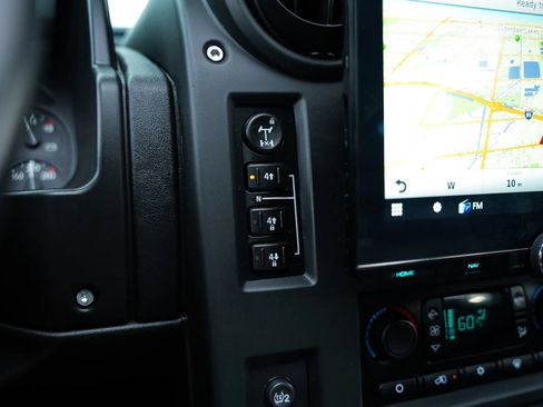 Used 2005 HUMMER H2 w/ Preferred Equipment Group AWD/4WD image 45