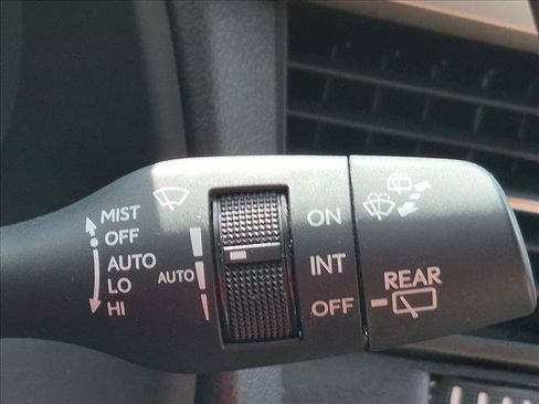 Used 2021 Lexus RX 350L FWD w/ Premium Package image 12
