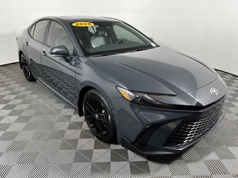 Used 2026 Toyota Camry SE w/ Multimedia Upgrade Package FWD image 3