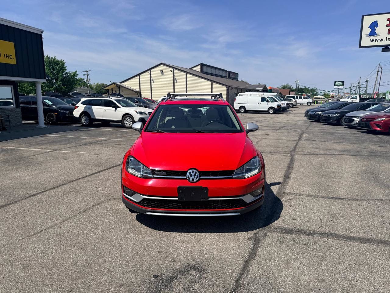Used 2019 Volkswagen Golf Alltrack SE AWD/4WD image 3