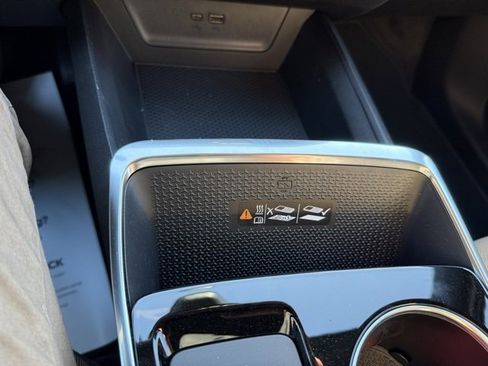 Used 2025 Chevrolet Equinox ACTIV w/ Safety and Technology Package image 24