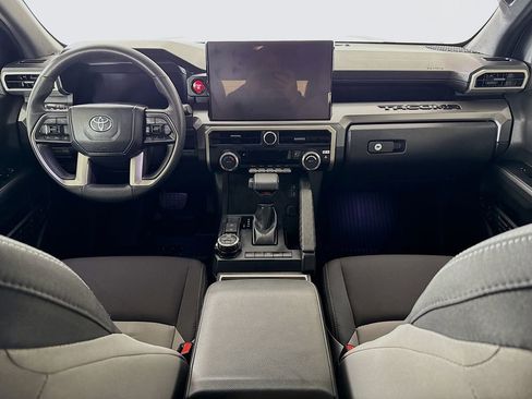 Used 2024 Toyota Tacoma TRD Off-Road image 11