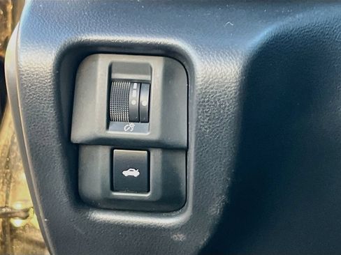 Used 2025 Toyota GR86 Premium RWD image 10